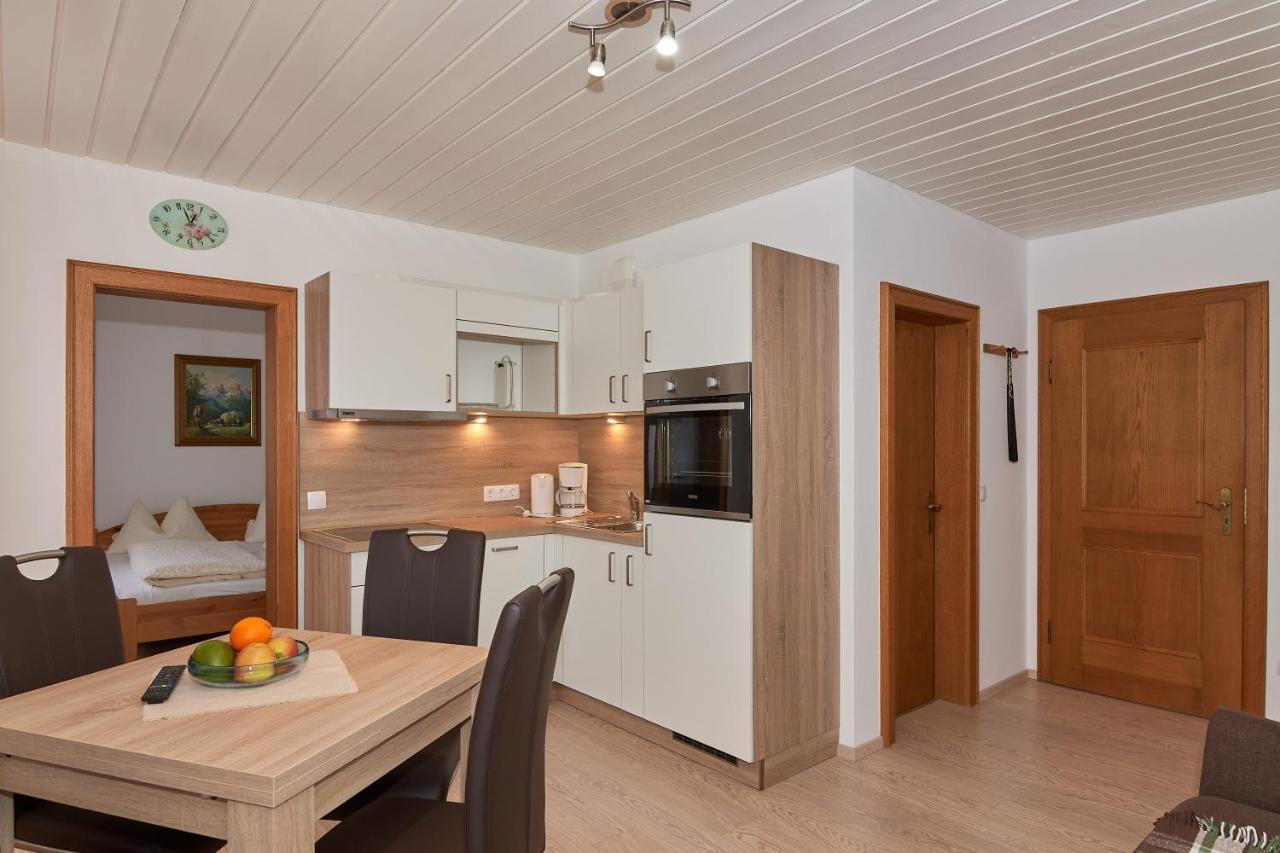 Dangl Gbr, Gaestehaus Sonnenhof - Inkl. Chiemgau Karte Bergen  Room photo